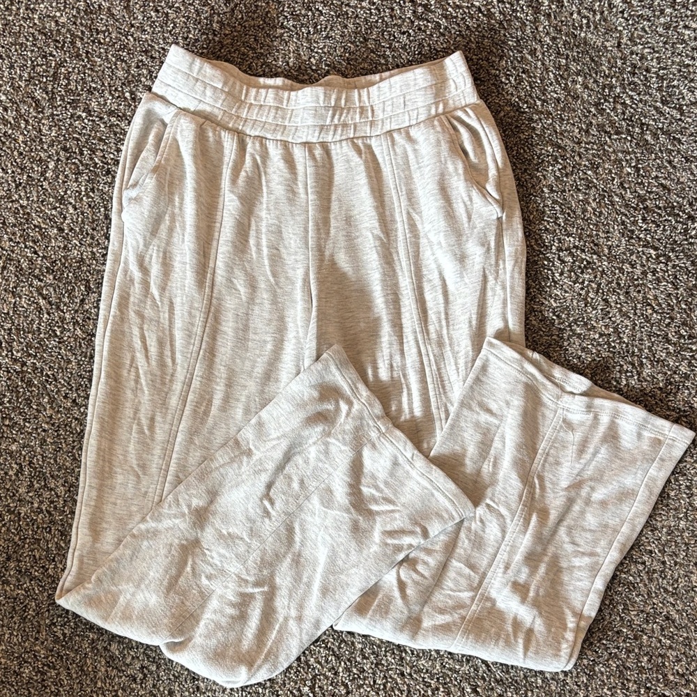 Danskin Light Gray Women's Pants